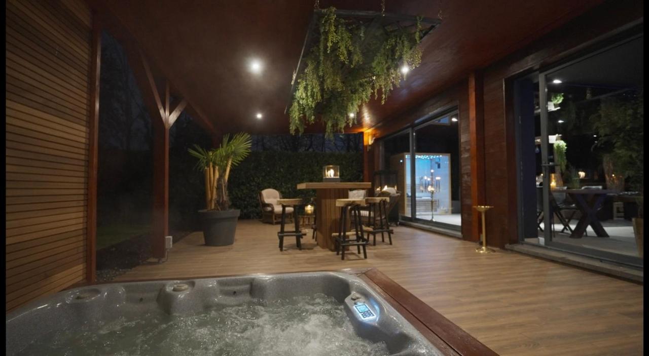 Les Suites M Wanze Экстерьер фото