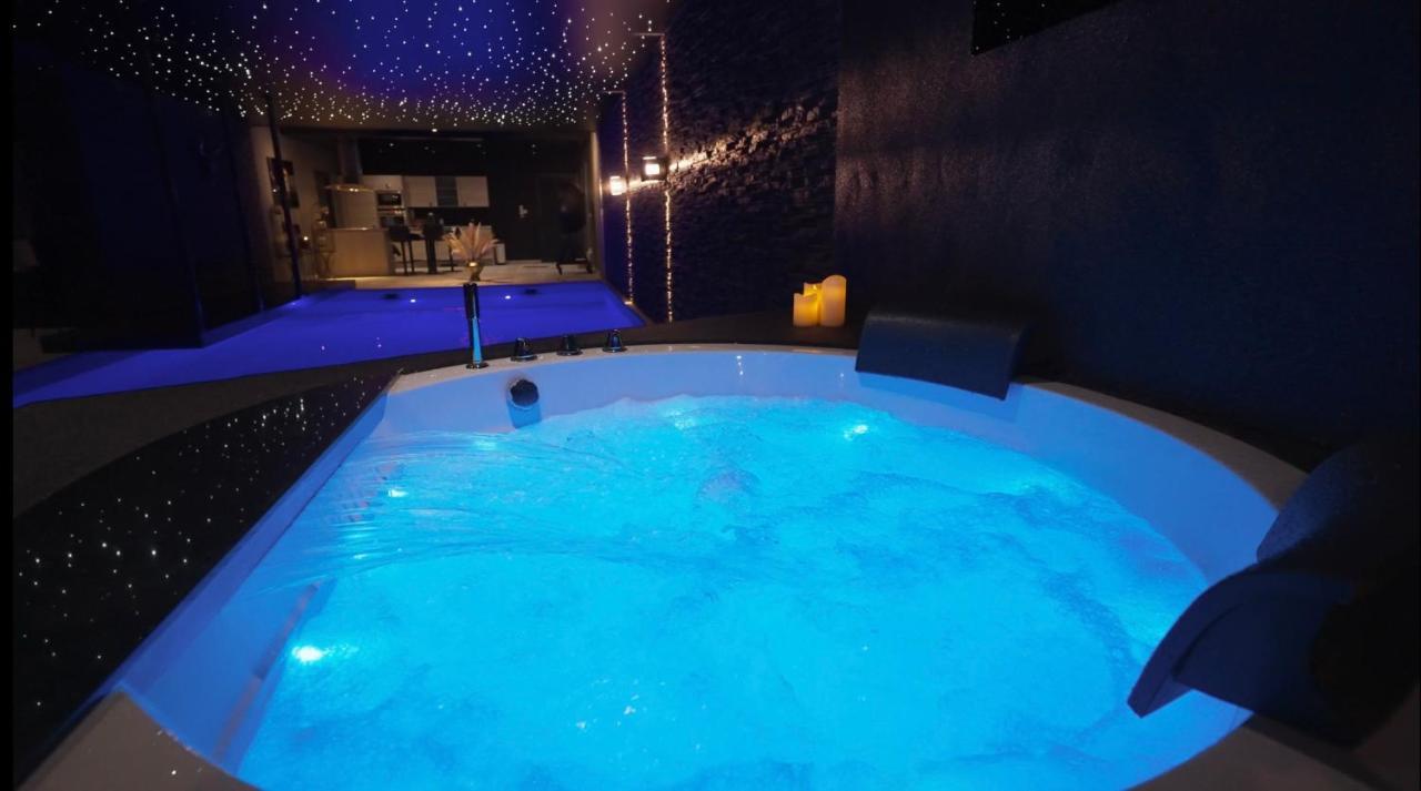 Les Suites M Wanze Экстерьер фото
