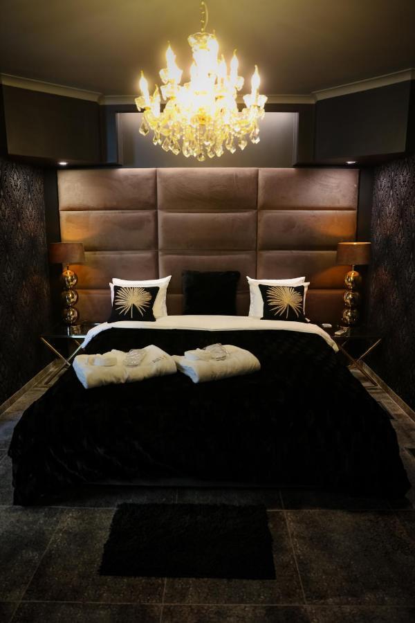 Les Suites M Wanze Экстерьер фото