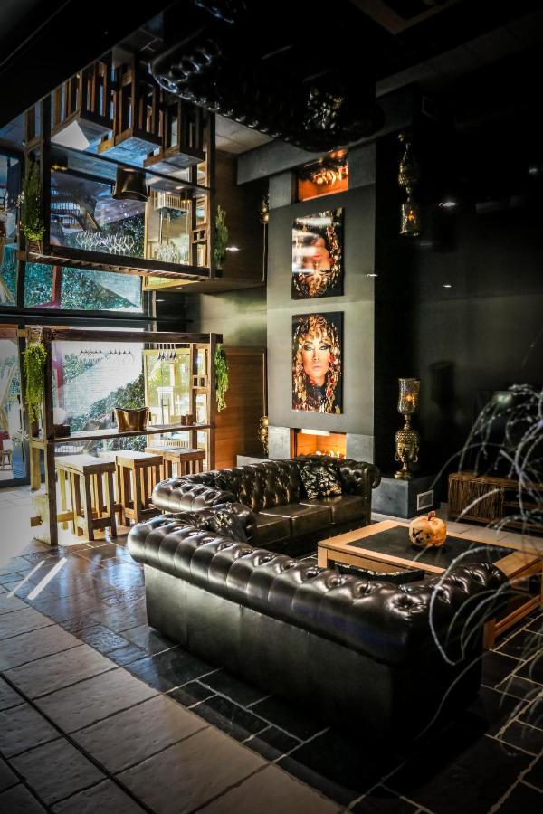 Les Suites M Wanze Экстерьер фото